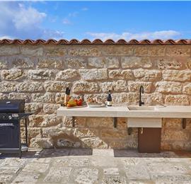Two 3 bedroom villas with private pools, Alcamo, each sleeps 6-7